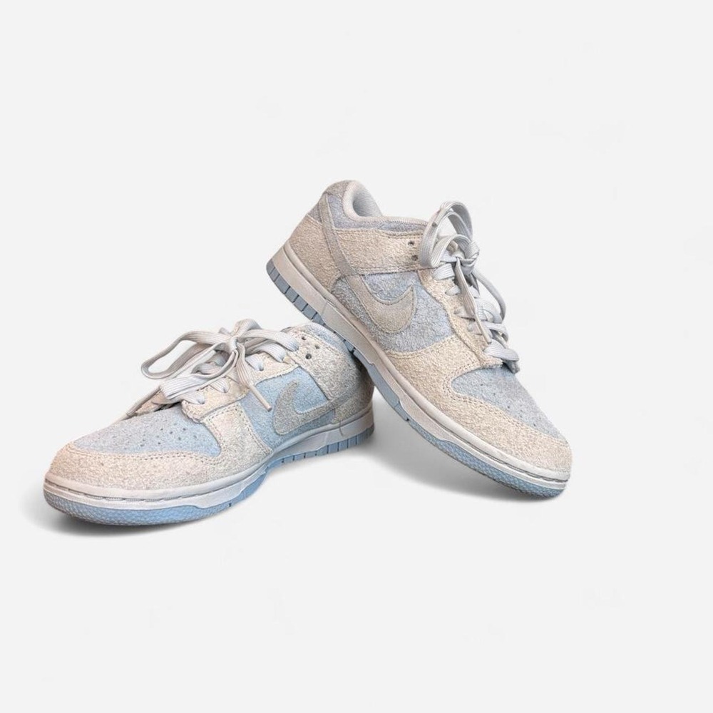 Nike Dunk Low Top Sneakers Light Blue Suede Womens Size 6